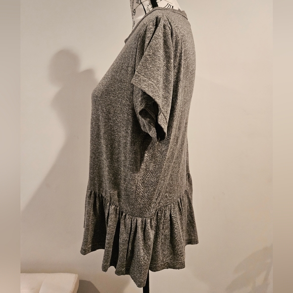 THE GREAT Heather Gray Poly Cotton Blend Very Fine Knit Ruffle Hem Tee  Size 1/S - Picture 5 of 5